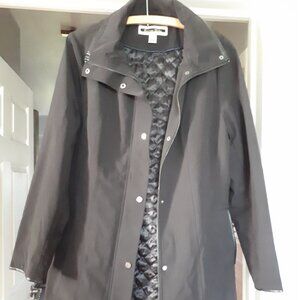 Coat - Black - Size XL - Leather details with zipper and snap closure front